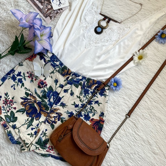 90s Vintage Breaker jeans sportswear floral high waist shorts - Picture 14 of 17